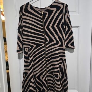 Stylish Black and Tan Long Sleeve Dress